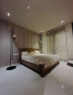 2 BHK Apartment For Rent in Hiranandani Gardens