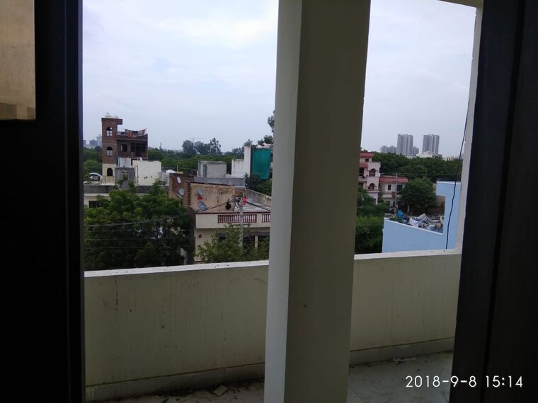 Swimming Pool, new palam vihar 2 Bedroom 100 Sq.Yd. Builder Floor In New Palam Vihar Gurgaon 10598052