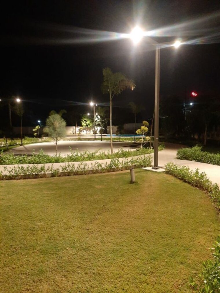 Garden, ratan-galaxy 3 Bedroom 1917 Sq.Ft. Apartment In Vrindavan Yojna Lucknow 9284127