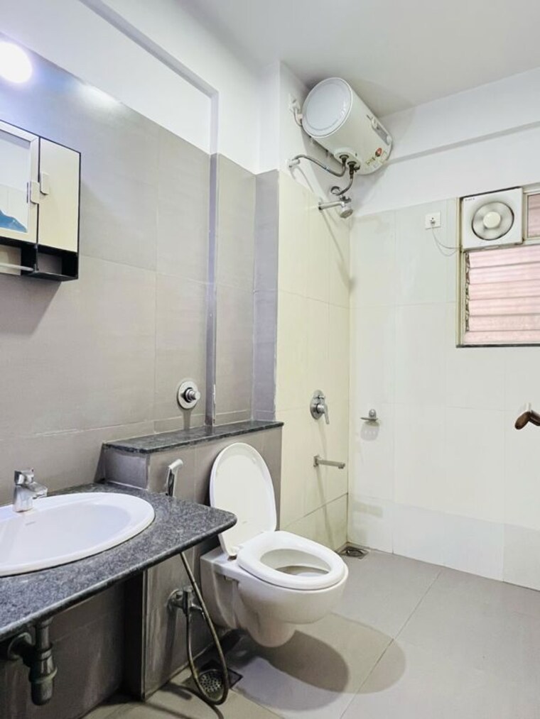 Bathroom, gera-song-of-joy 3 Bedroom 1625 Sq.Ft. Apartment In Kharadi Pune 10598048