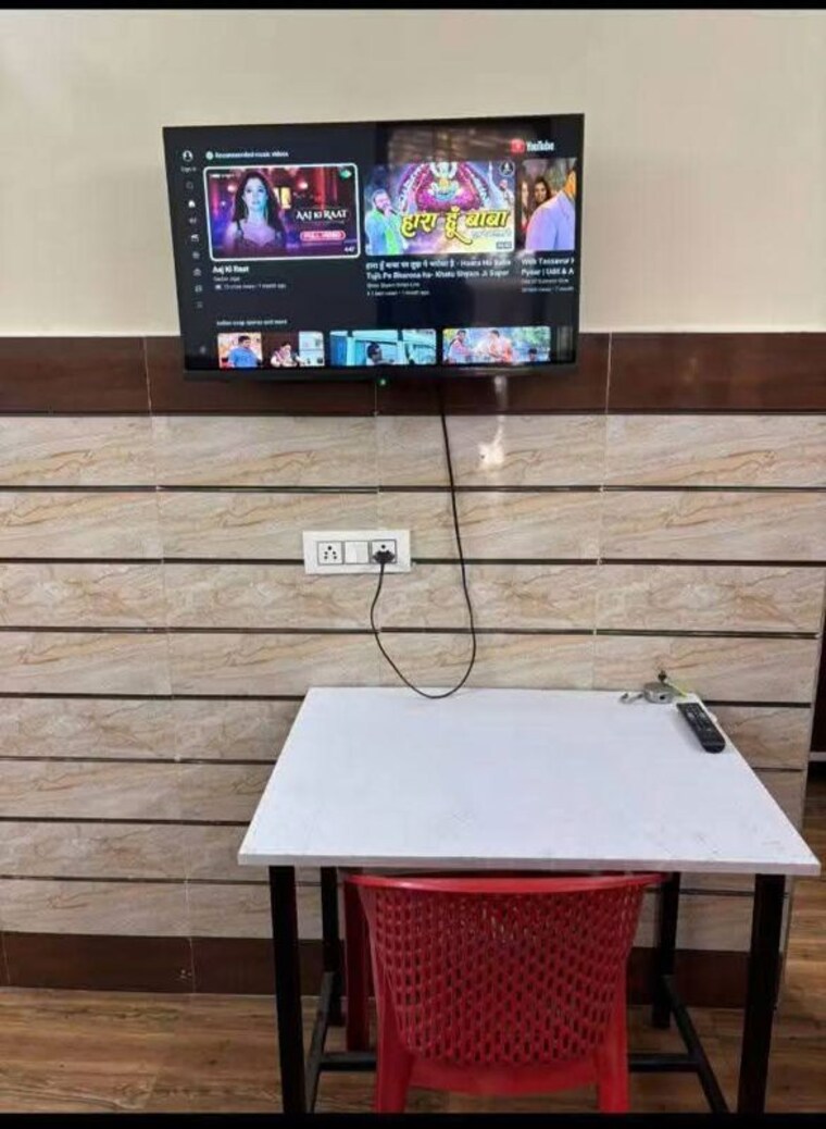 Kitchen, allure-raj-villa 1 RK 600 Sq.Ft. Apartment In Sector 14 Gurgaon 10470629