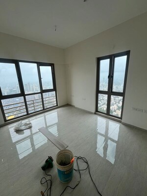Room in 2 BHK Apartment at Prescon Midtown Bay, Mahim West – for Rent