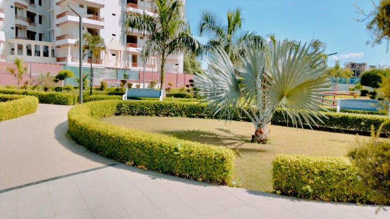 Garden, ratan-galaxy 3 Bedroom 1770 Sq.Ft. Apartment In Vrindavan Yojna Lucknow 9284068