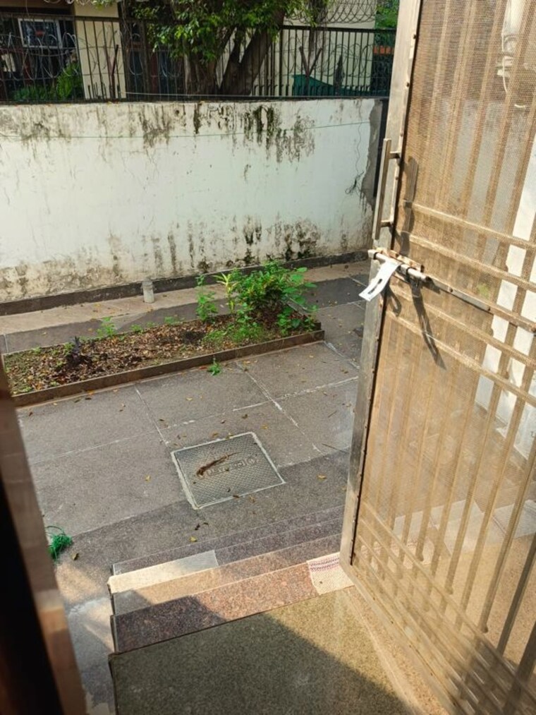 Balcony, sector 45 2 Bedroom 1600 Sq.Ft. Builder Floor In Sector 45 Gurgaon 10598103