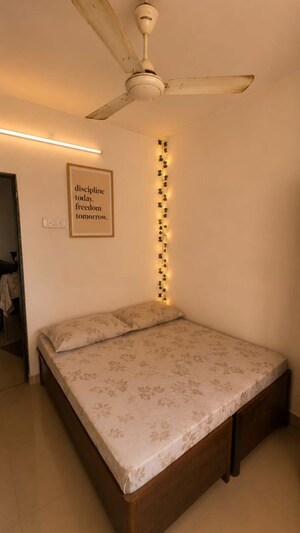 Bedroom in 4 BHK Apartment at Evershine Cosmic, Andheri West – for Rent