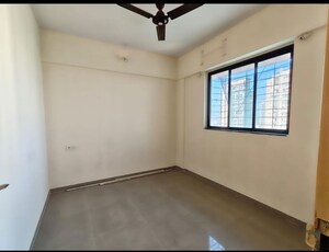 Room in 2 BHK Apartment at Puranik City, Kasarvadavali – for Rent