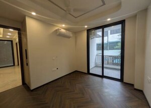 Room in 4 BHK Builder Floor at Palam Vihar – for Sale