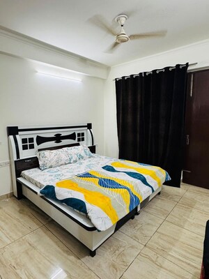 Bedroom in 4 BHK Builder Floor at Palam Vihar – for Sale