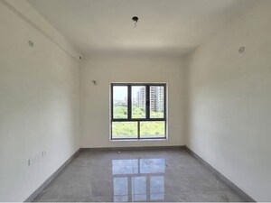 Room in 3 BHK Apartment at Dlf New Town Heights, Rajarhat New Town – for Sale