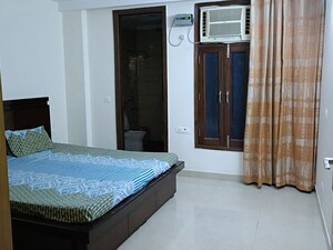 Bedroom in 3 BHK Builder Floor at Sector 46 – for Rent
