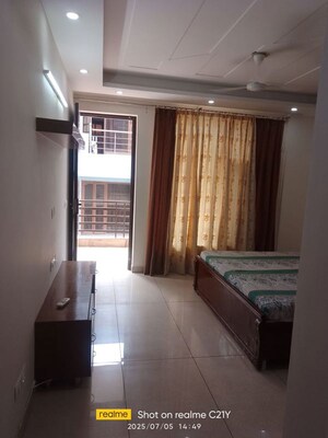 Kitchen in 3 BHK Builder Floor at Sector 46 – for Rent