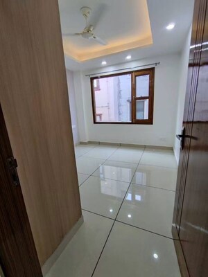 Bathroom in 2 BHK Apartment at Chattarpur – for Rent
