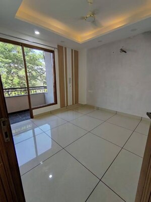 2 BHK Apartment For Rent in Chattarpur