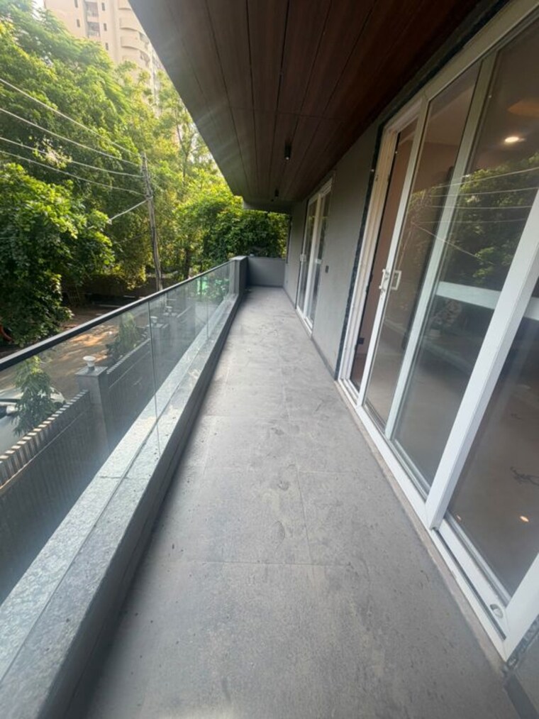 Balcony, south city 1 4 Bedroom 2700 Sq.Ft. Builder Floor In South City 1 Gurgaon 10598151