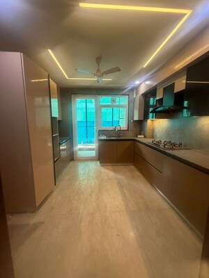 Bedroom in 4 BHK Builder Floor at South City 1 – for Rent