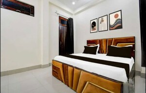 Bedroom in 3 BHK Apartment at Butler Colony – for Rent