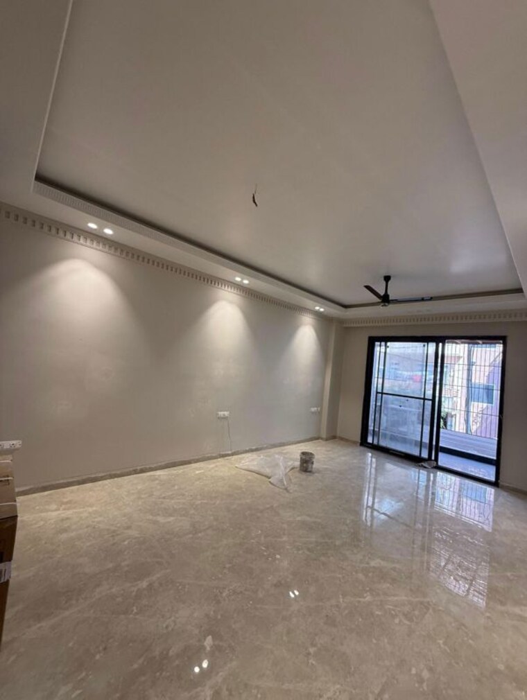 Room, sector 15 4 Bedroom 3500 Sq.Ft. Builder Floor In Sector 15 Gurgaon 10598161