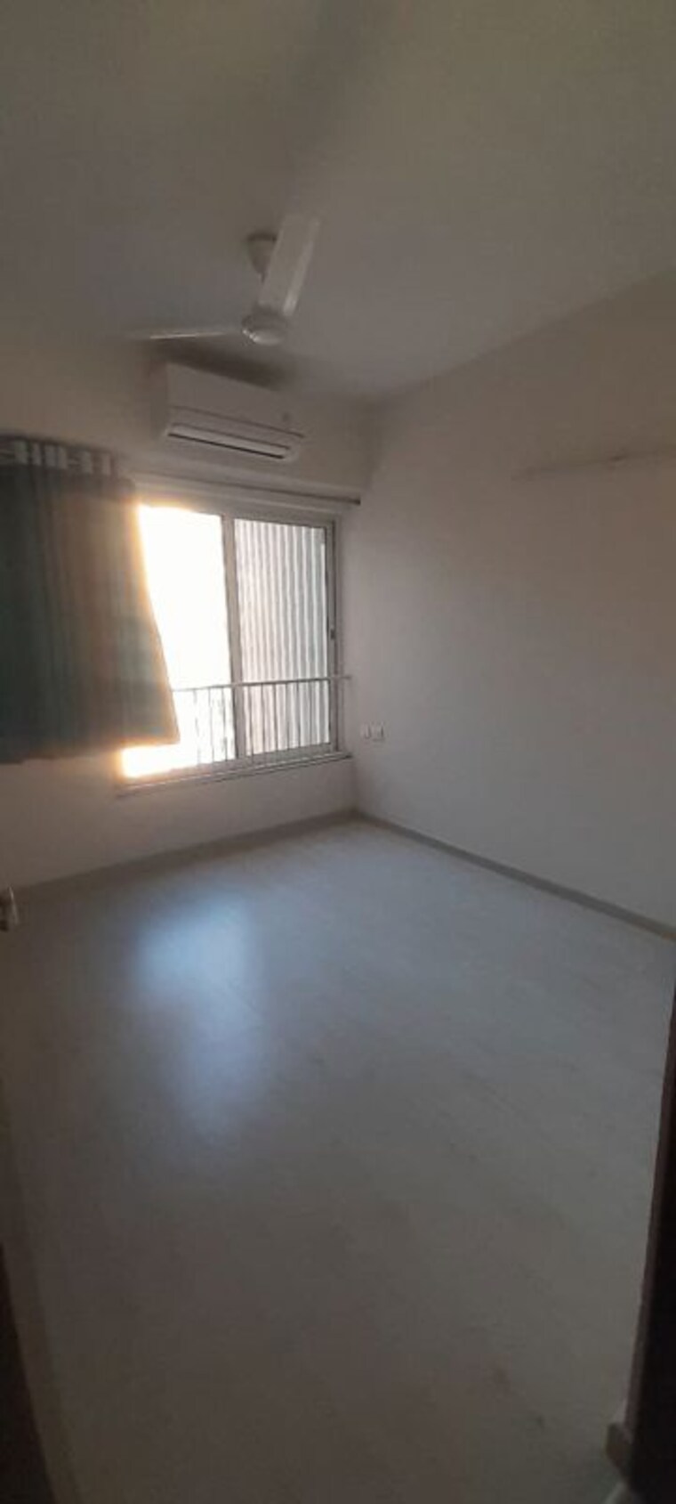 Room, shapoorji-pallonji-joyville-phase-3 2.5 Bedroom 1675 Sq.Ft. Apartment In Sector 102 Gurgaon 10110454