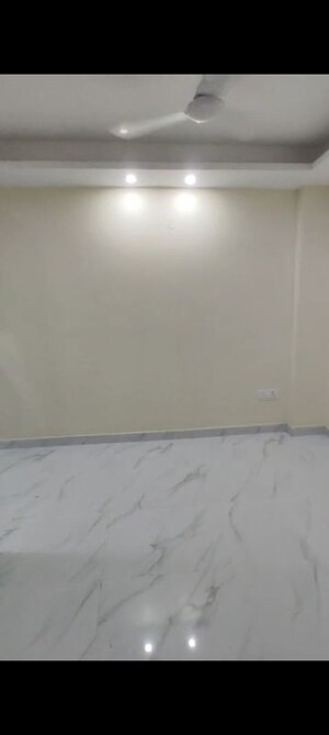 1 RK Builder Floor For Rent in Mehrauli