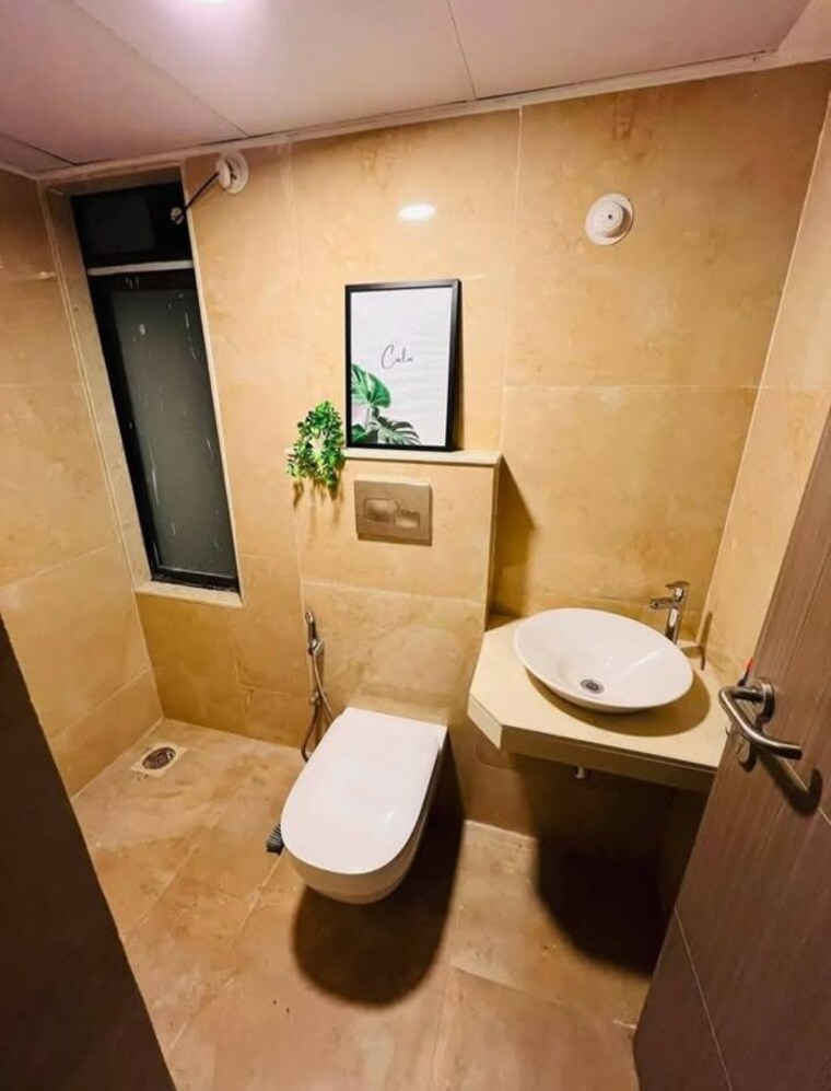 Bathroom, nahar-amrit-shakti 2 Bedroom 1000 Sq.Ft. Apartment In Chandivali Mumbai 10598172