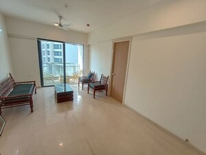 Room in 2 BHK Apartment at Sunset Heights Pali Hill, Pali Hill – for Rent