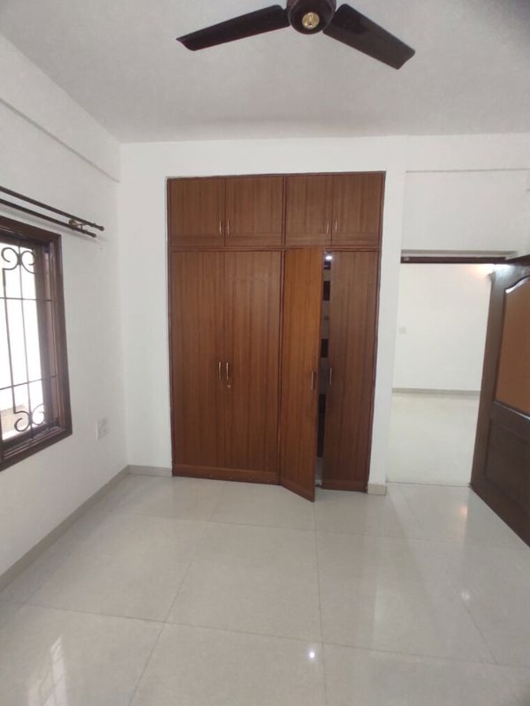 Room, rt nagar 3 Bedroom 1500 Sq.Ft. Builder Floor In Rt Nagar Bangalore 10302912