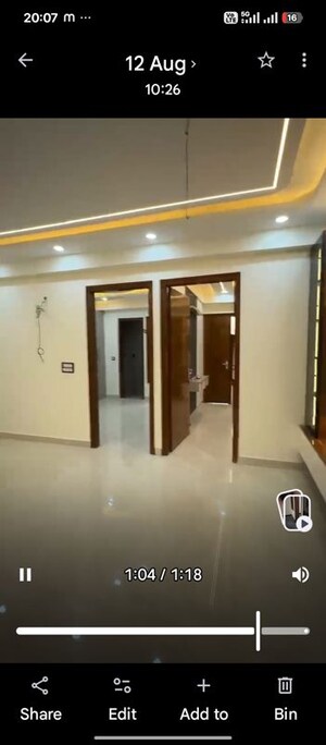Room in 3 BHK Builder Floor at RWA Apartments Sector 73, Sector 73 – for Sale