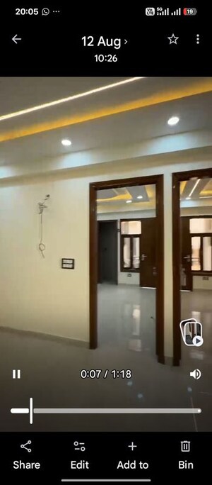 Room in 3 BHK Builder Floor at RWA Apartments Sector 73, Sector 73 – for Sale