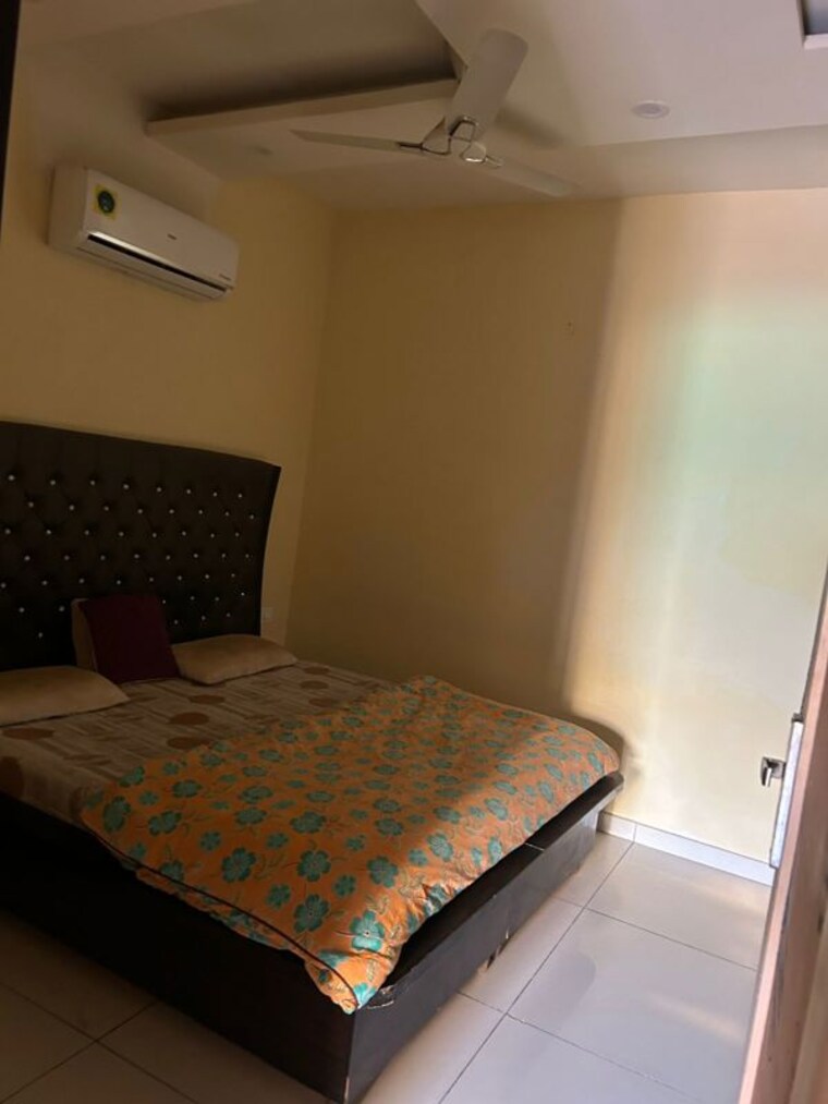 Bedroom, home-town 2 Bedroom 1500 Sq.Ft. Apartment In Patiala Road Zirakpur 10598269