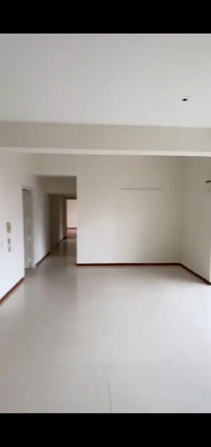 Room in 3.5 BHK Apartment at Unitech Harmony Rajarhat, Rajarhat New Town – for Rent