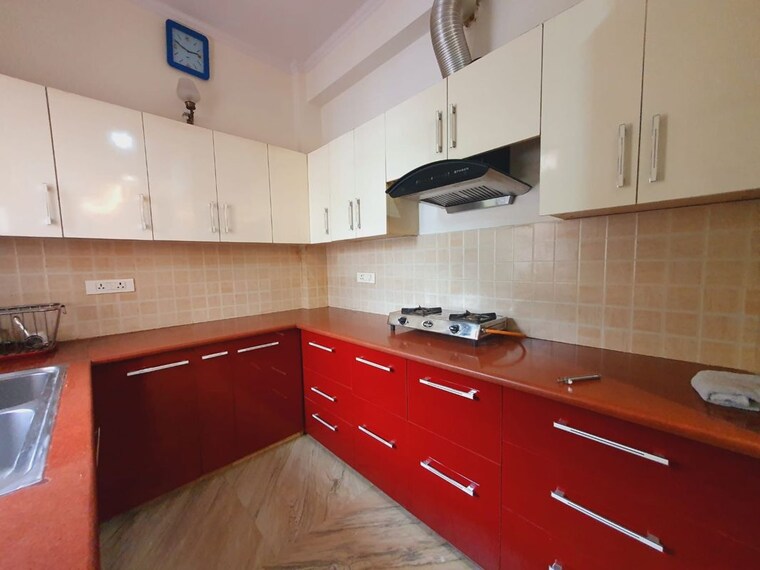 Kitchen, sector 15 3 Bedroom 2500 Sq.Ft. Builder Floor In Sector 15 Gurgaon 10598278