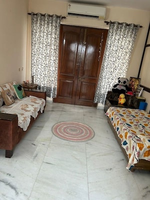 1 BHK Builder Floor For Rent in Sector 23