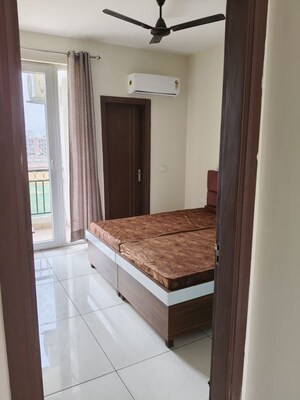 2 BHK Apartment For Rent in Kharar Road