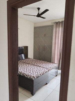 Bedroom in 2 BHK Apartment at Kharar Road – for Rent