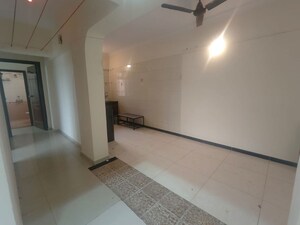 Room in 2 BHK Apartment at Royal Pleasant Park CHS, Malad West – for Rent