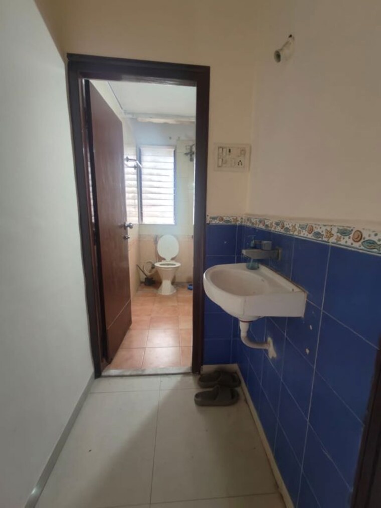 Bathroom, royal-pleasant-park-chs 2 Bedroom 1050 Sq.Ft. Apartment In Malad West Mumbai 10598326