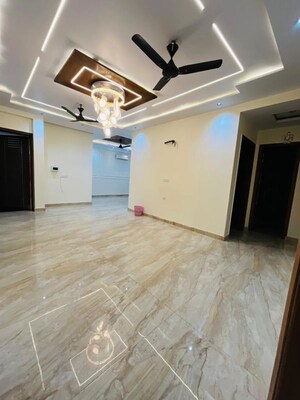 Team Area in 4 BHK Builder Floor at Sector 31 – for Rent