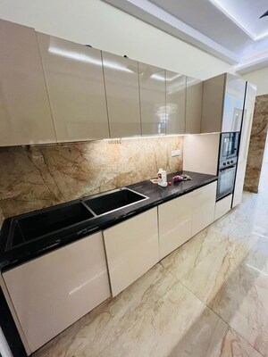 Kitchen in 4 BHK Builder Floor at Sector 32 – for Rent