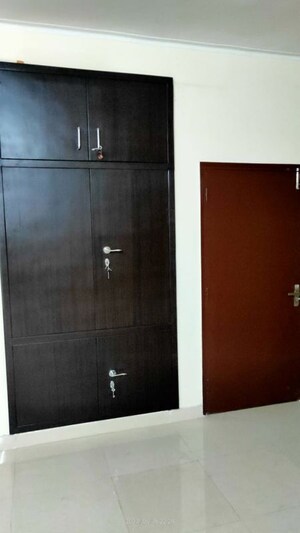 Furnished Amenities in 3 BHK Apartment at SS The Coralwood, Sector 84 – for Rent