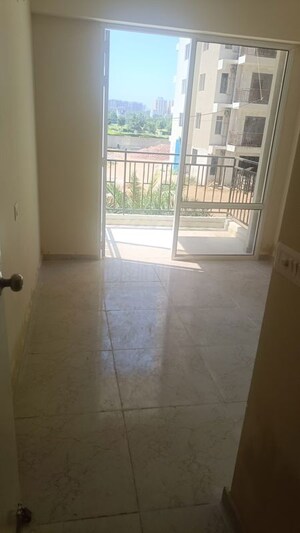 Bathroom in 2 BHK Apartment at Signature Global The Roselia, Sector 95a – for Sale