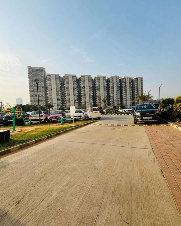 Exterior View, signature-global-the-roselia 2 Bedroom 569 Sq.Ft. Apartment In Sector 95a Gurgaon 10598408