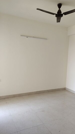 Room in 2 BHK Apartment at Signature Global The Roselia, Sector 95a – for Sale