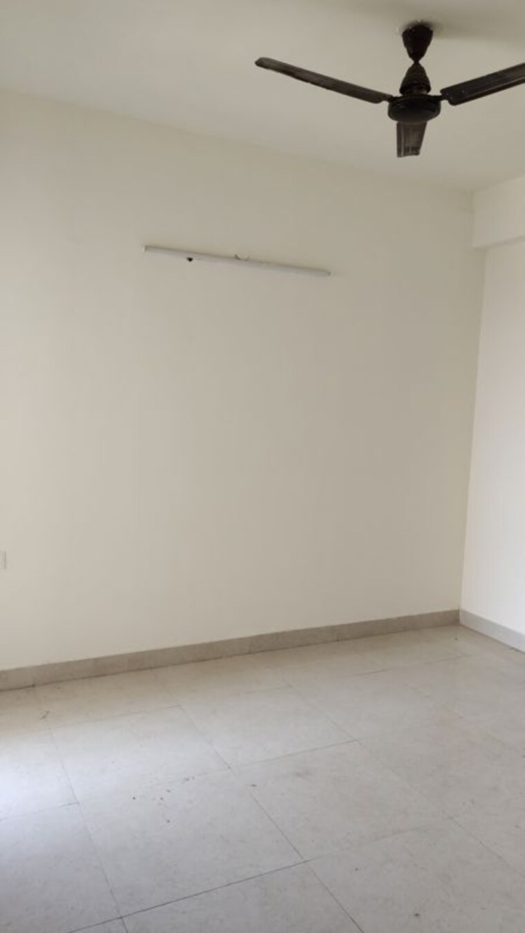 Room, signature-global-the-roselia 2 Bedroom 569 Sq.Ft. Apartment In Sector 95a Gurgaon 10598408