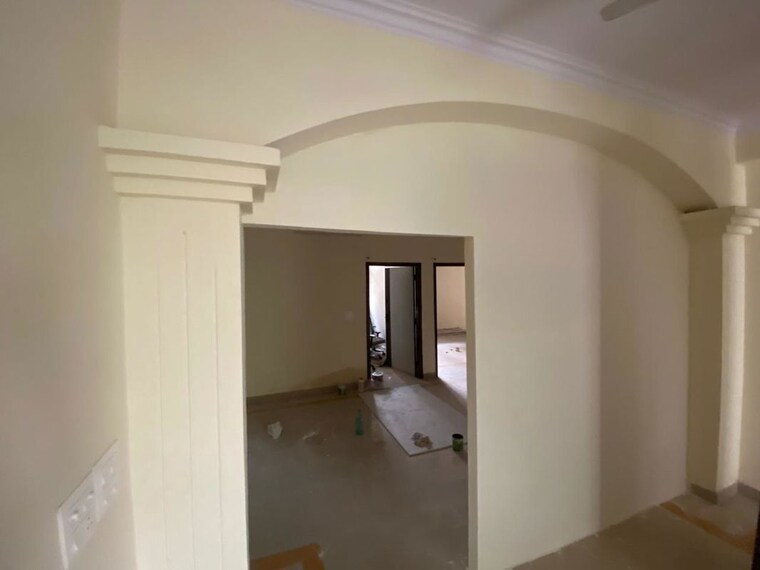 Room, sector 52 3 Bedroom 2200 Sq.Ft. Builder Floor In Sector 52 Noida 10598411