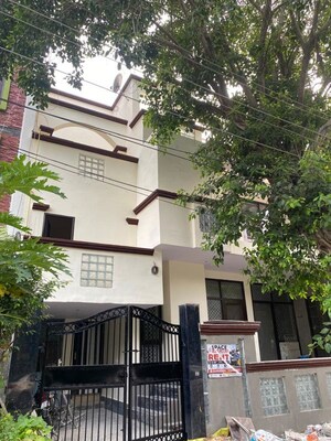3 BHK Builder Floor – Exterior View View at Sector 52 - for Rent