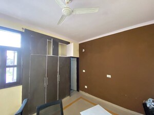 3 BHK Builder Floor For Rent in Sector 52