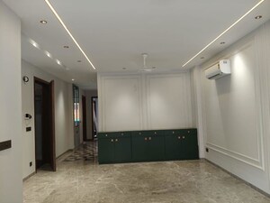 Room in 3 BHK Builder Floor at Sector 22 – for Rent