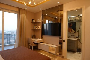 Room in 3 BHK Apartment at Saan Verdante, Sector 95 – for Sale