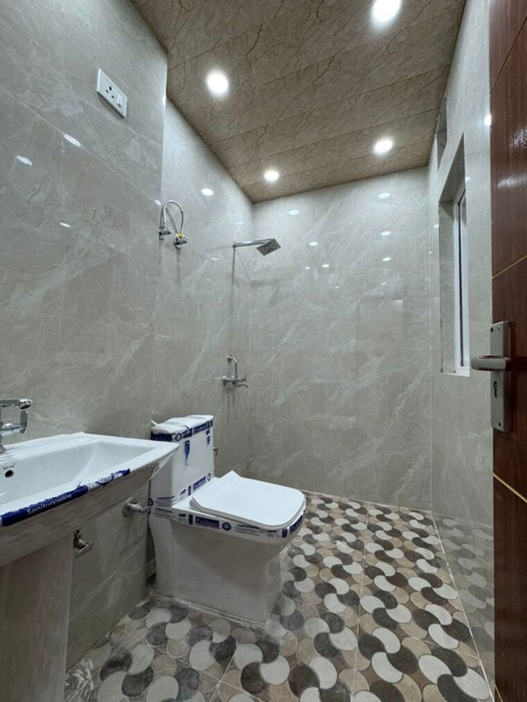 Bathroom, ansal-neel-padam-kunj 2 Bedroom 840 Sq.Ft. Apartment In Sector 1 Vaishali Ghaziabad 10598427