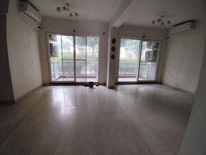 Room in 3 BHK Apartment at Microtek Greenburg, Sector 86 – for Sale